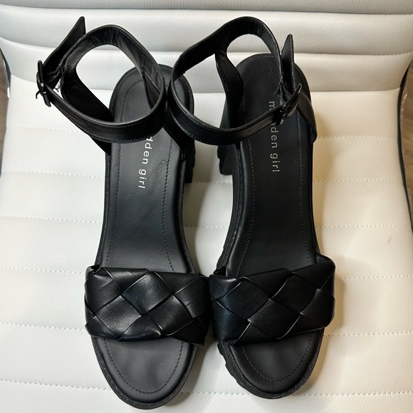 💝Madden Girl G-Sense Black Platform Sandals Women's Size 10 - Picture 2 of 8
